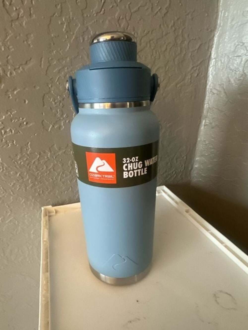 Ozark Trail 32 oz Vacuum Insulated Stainless Steel Water Bottle